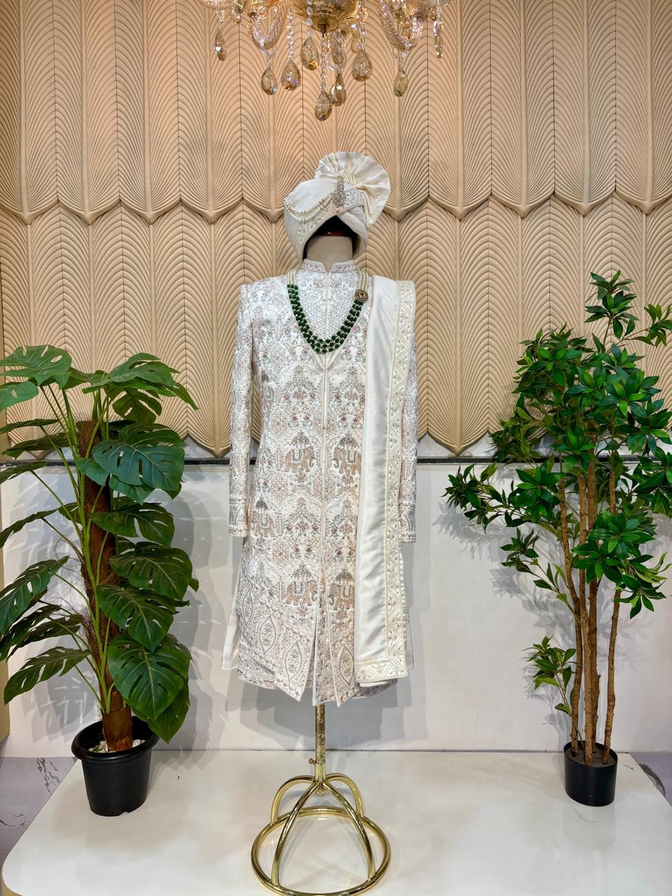 White sherwani 36-38