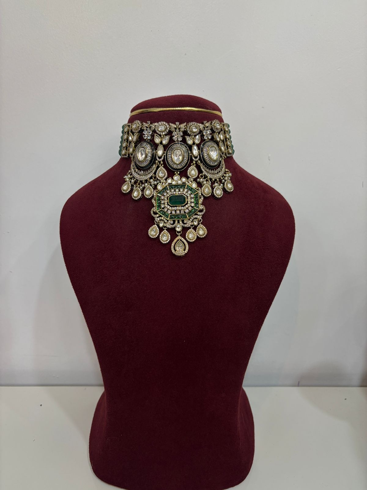 Green pachi Kundan Set 