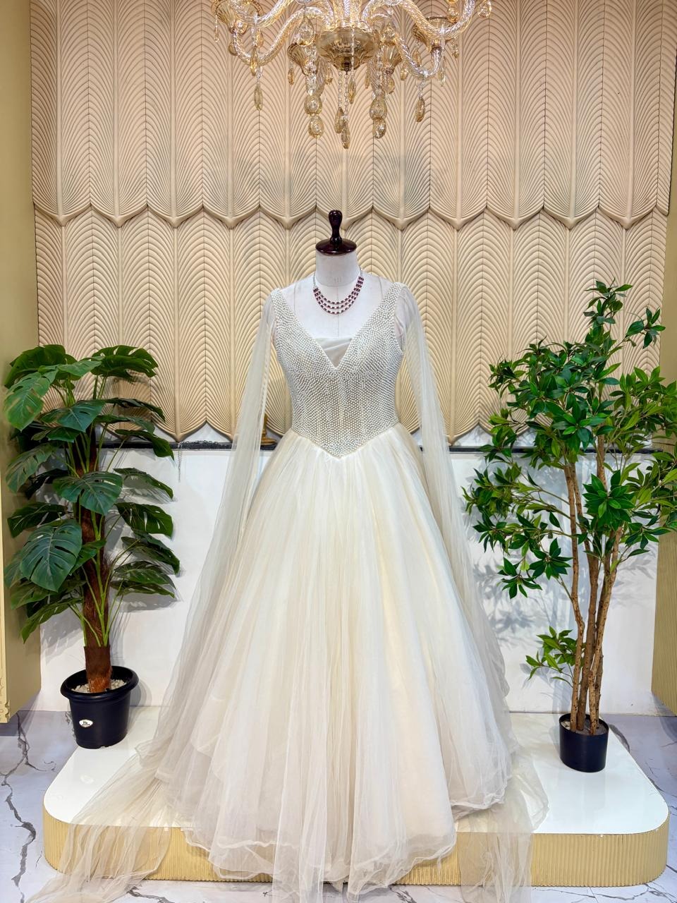 White Trail Sleeves Ball Gown