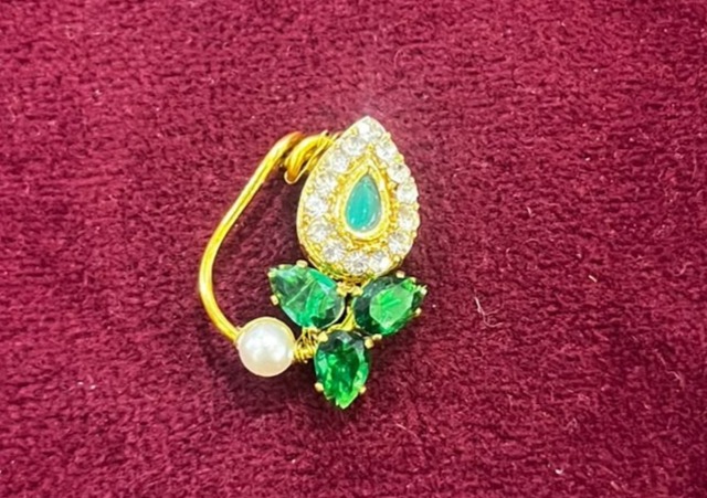 Green  stone nath 